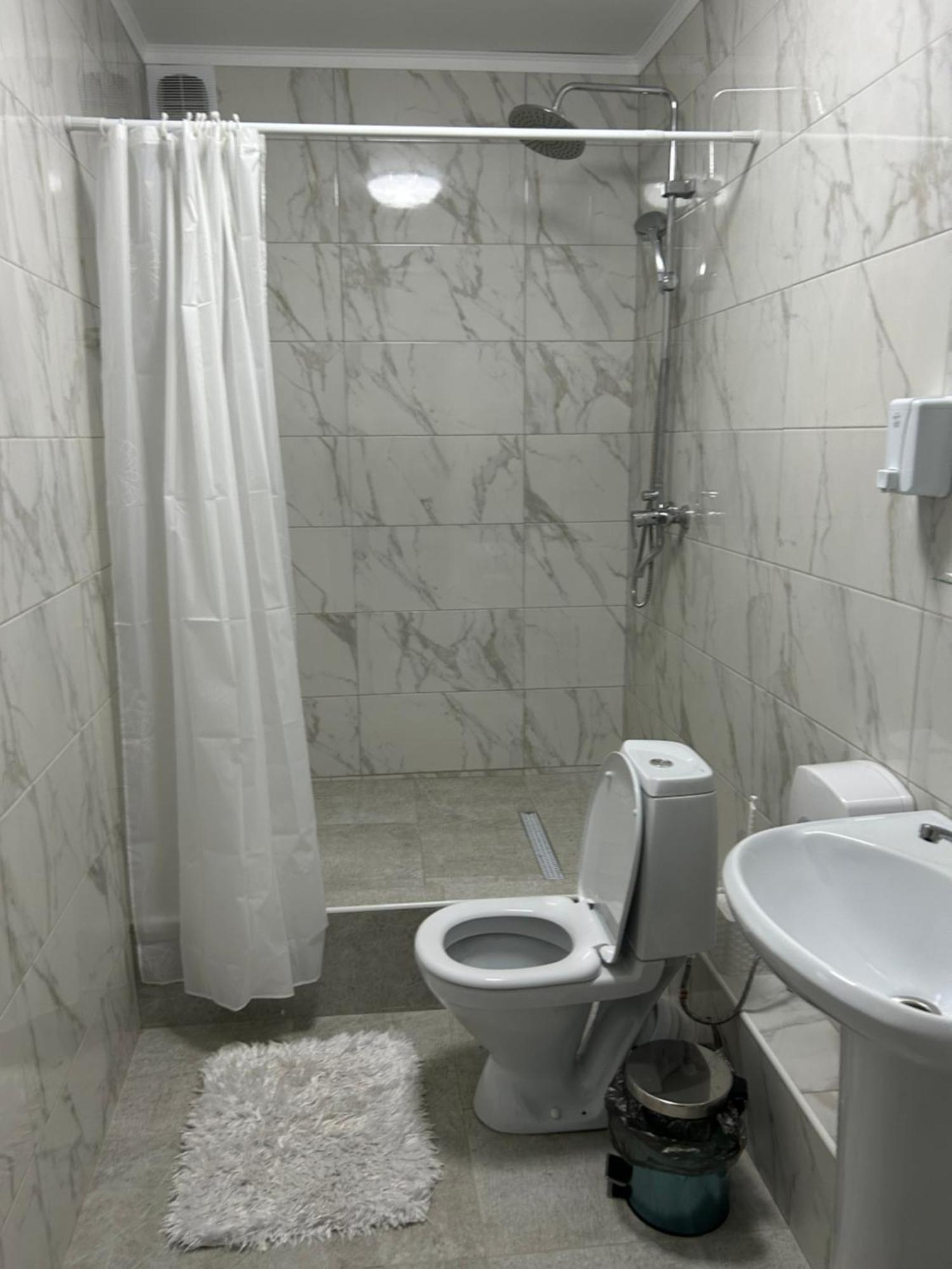 Hotel Fresh Актобе Екстер'єр фото