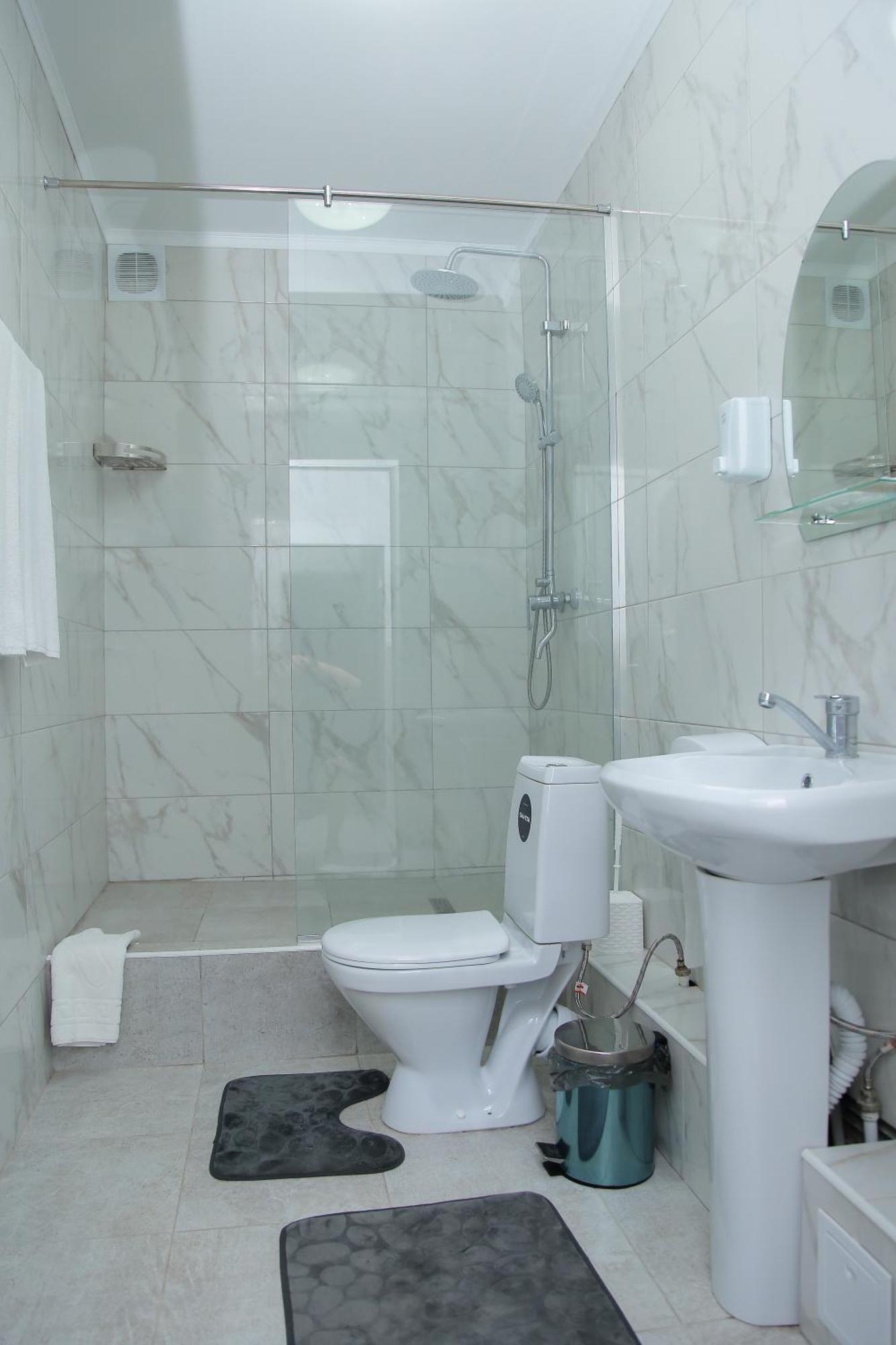 Hotel Fresh Актобе Екстер'єр фото