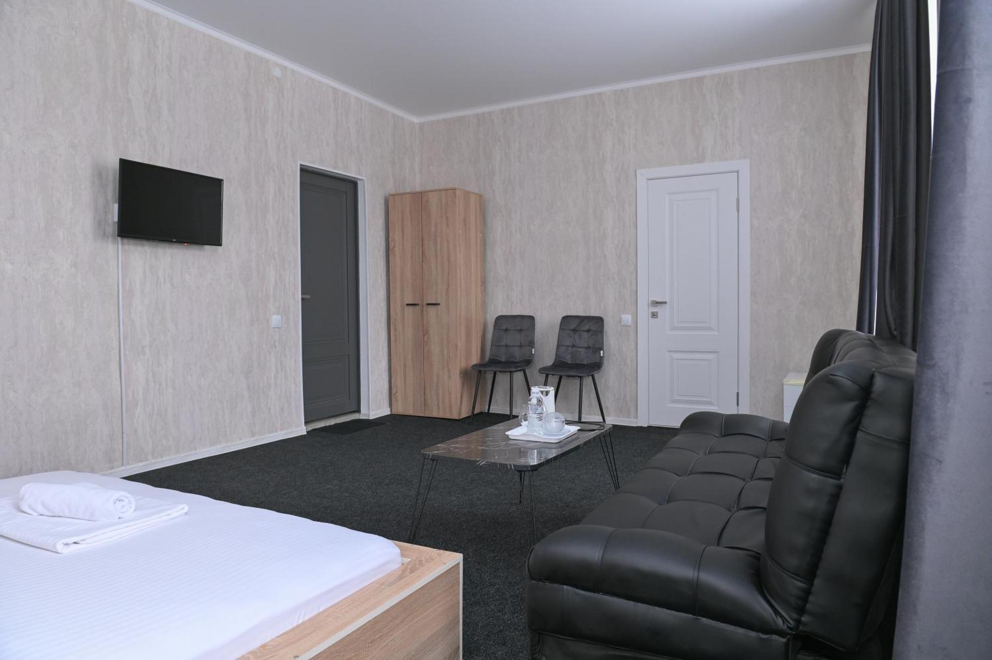 Hotel Fresh Актобе Екстер'єр фото