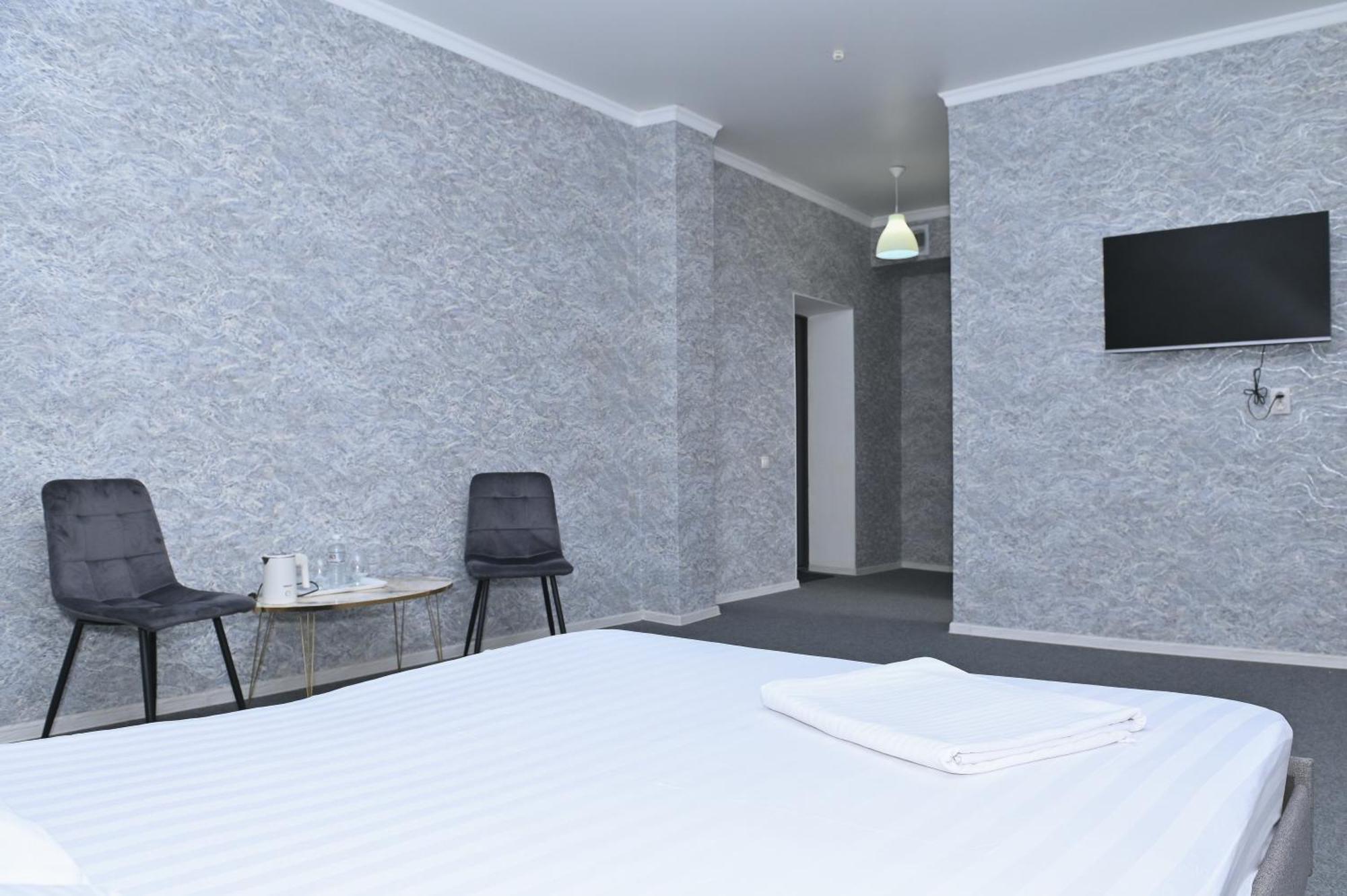 Hotel Fresh Актобе Екстер'єр фото